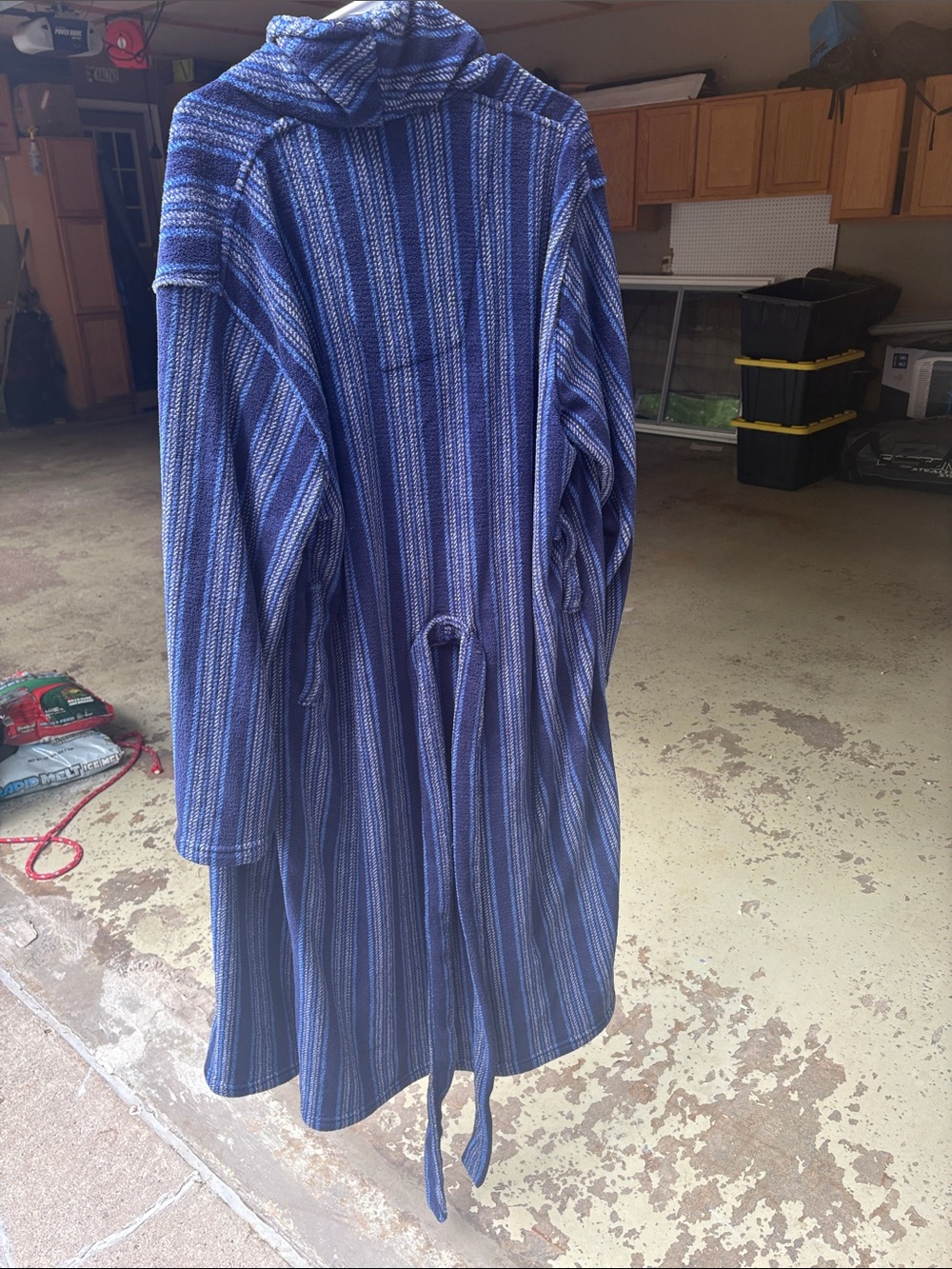Bath robe - Picture 3 of 3